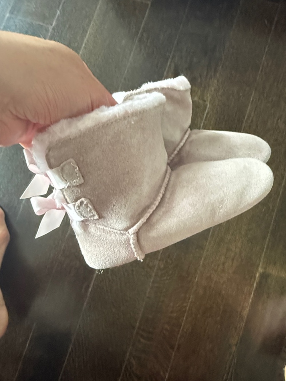 UGG Light Pink baby shoes size 04/05